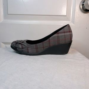 Dexflex comfort wedge plaid size 8w